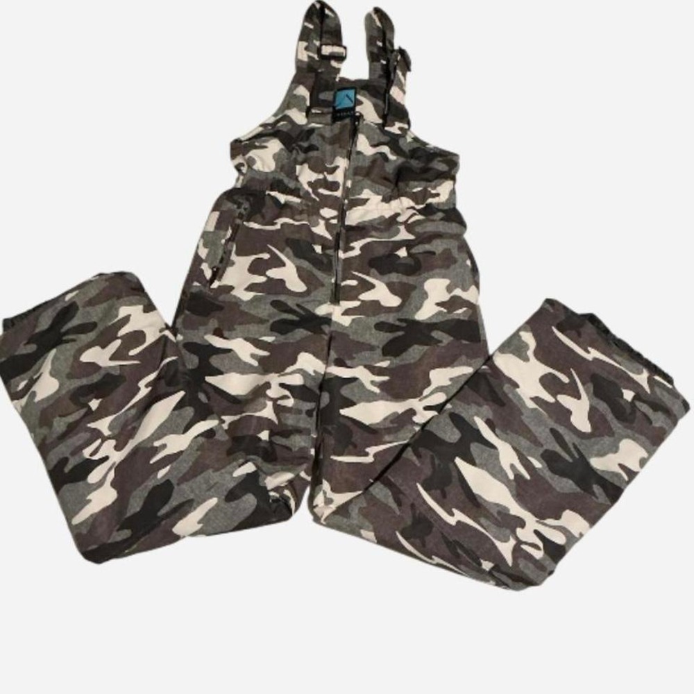 Iceberg Grey and black camo‎ snowsuit